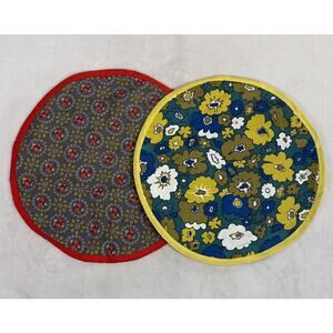 2) Vintage Handmade Fabric Casserole Pie Dish Carrier Flowers w/Carrying Handles